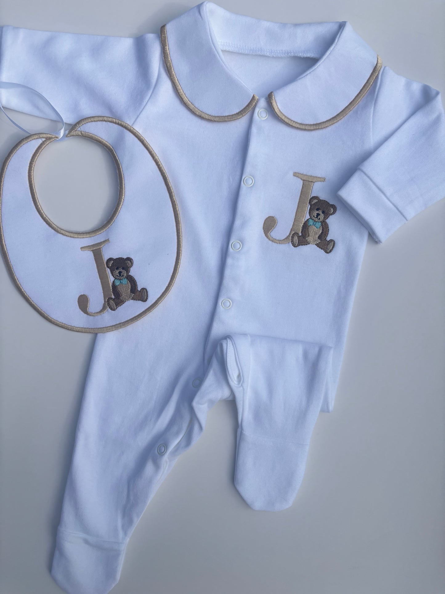 Embroidered Collar Teddy Set