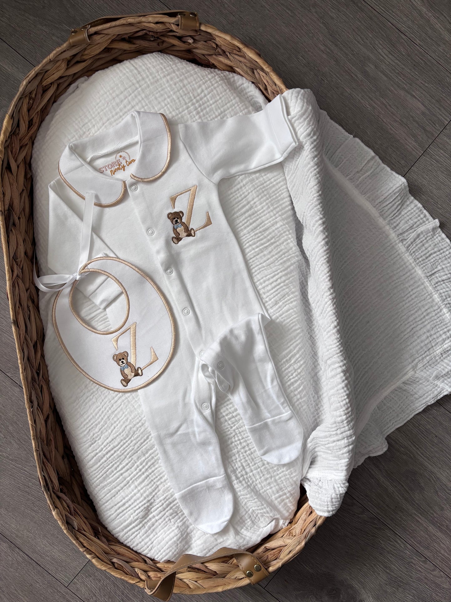 Embroidered Collar Teddy Set